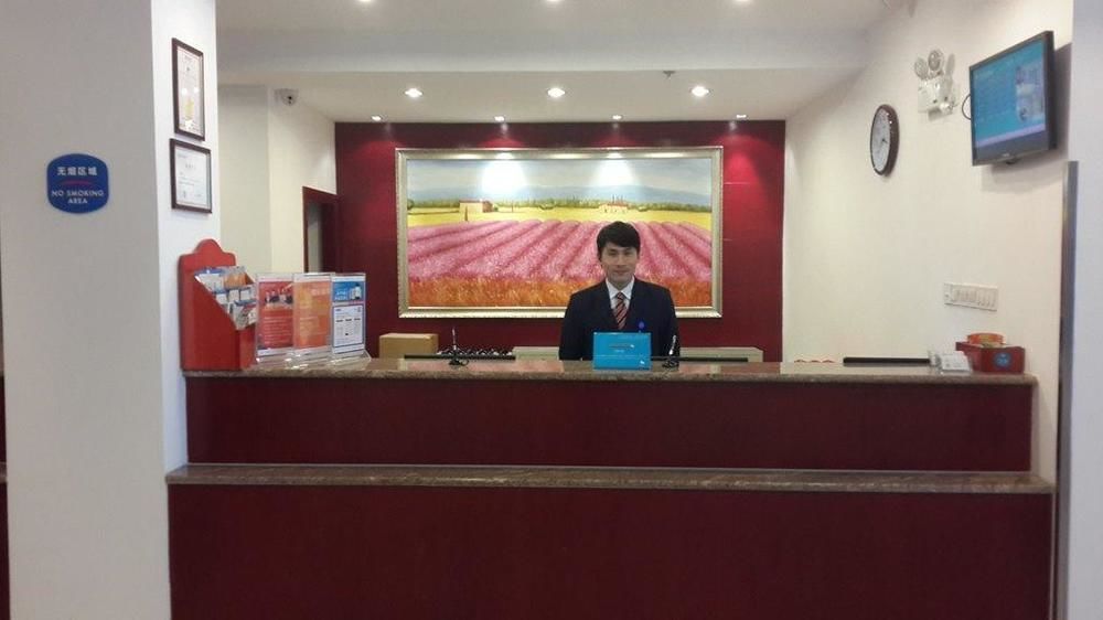 Hanting Express Qingdao South Chongqing Road Exteriér fotografie
